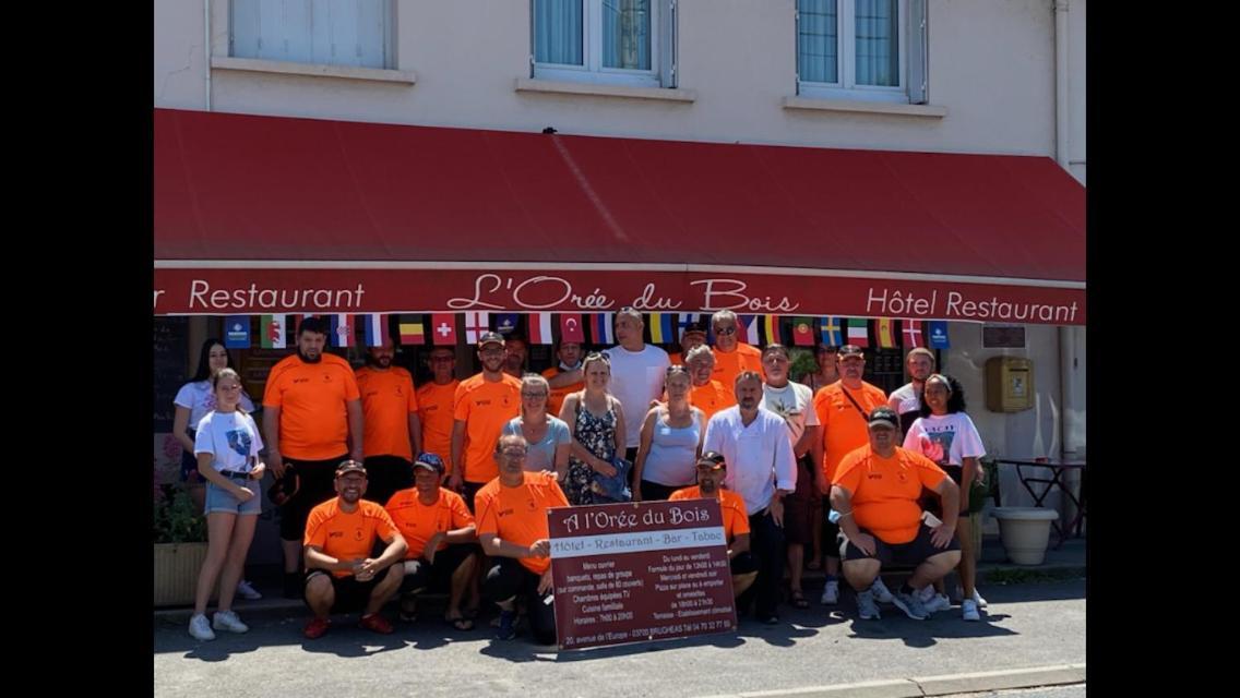 A L'Oree Du Bois Chez Doudou&Lolo Bellerive-sur-Allier Buitenkant foto